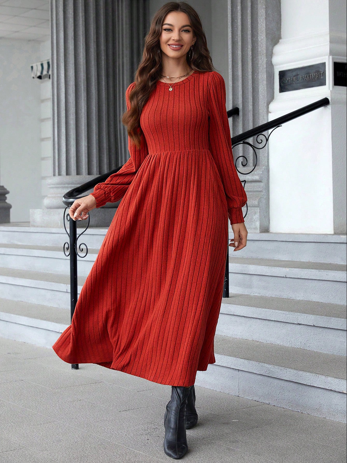 Slim Solid Color Knitted Long-sleeved Dress